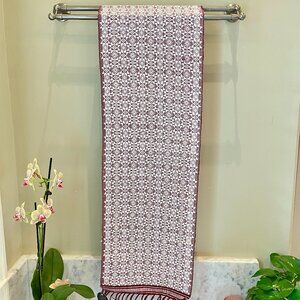 Inabel bed or table runner, Burgundy from the Philippines